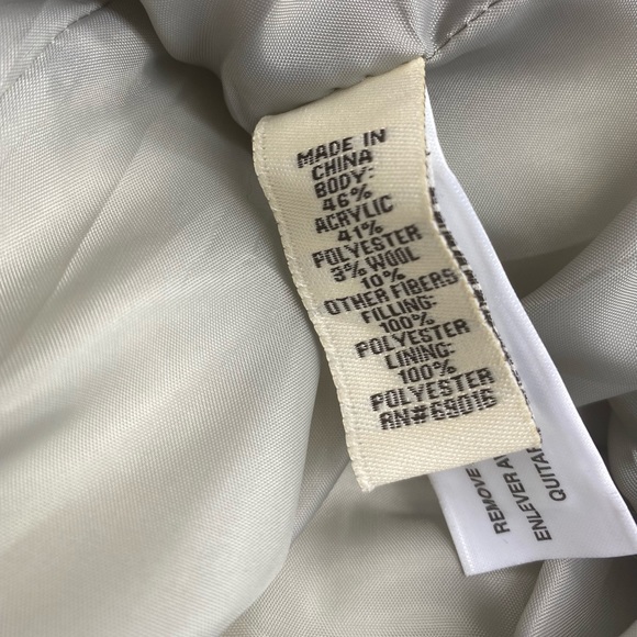 Ruff Hewn Wool Blend Aztec Puffer Vest - Picture 4 of 4